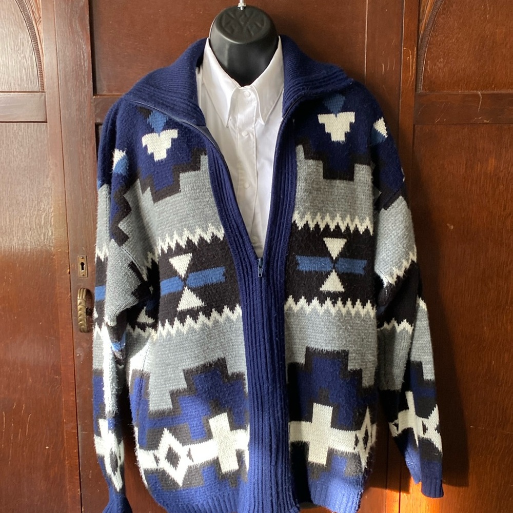 Women’s Aztecs design heavy sweater